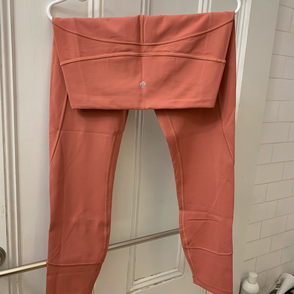 ✨SOLD✨ LULULEMON IN MOVEMENT 25” LEGGINGS (sz 8)
